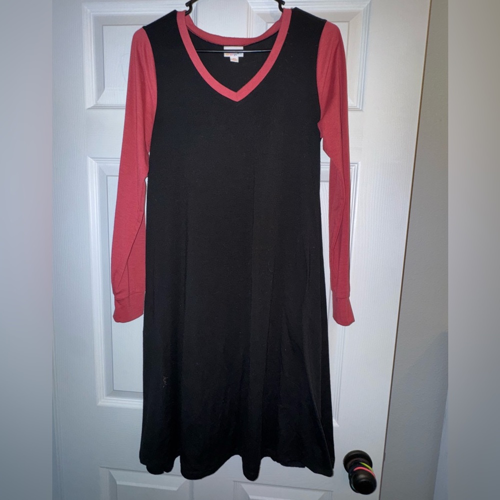 Black and Red V-Neck Dress